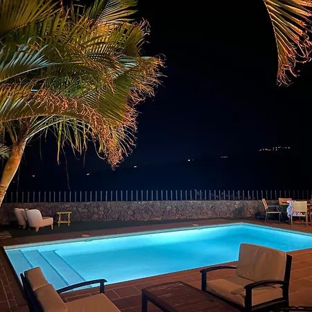 La Pintora Playa de Santiago (Isla de la Gomera)